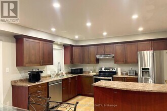 86 Hunter Way in Brantford, ON - Building Photo - Building Photo