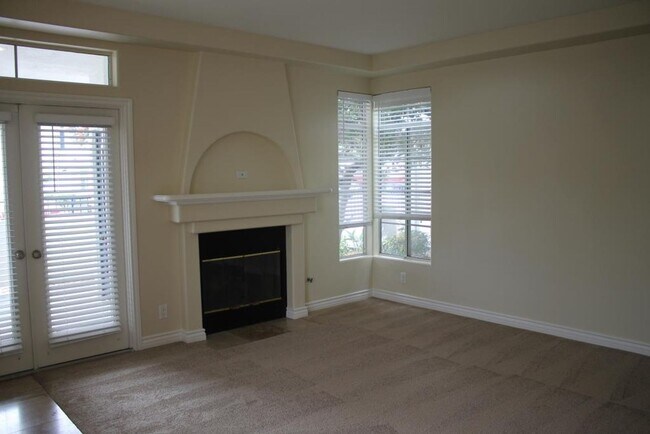 2395 Rancho Del Oro Rd in Oceanside, CA - Building Photo - Building Photo