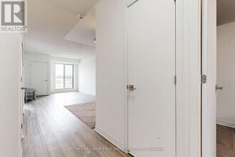 1-621 Falaise Rd in Toronto, ON - Building Photo - Building Photo
