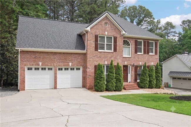 property at 2125 Melrose Trce