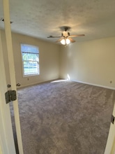 3200 Mammoth Dr in Lexington, KY - Building Photo - Building Photo