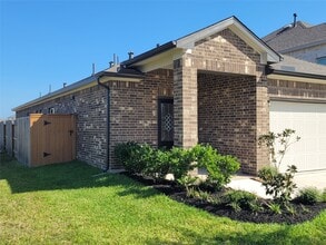 13114 Cobalt Cove Ct in La Marque, TX - Building Photo - Building Photo