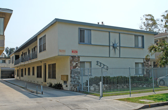 3326 S Durango Ave in Los Angeles, CA - Building Photo - Building Photo