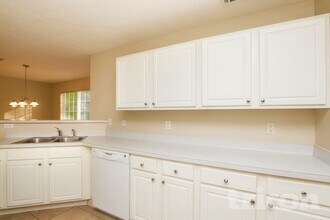 2255 Hamilton Parc Ln in Buford, GA - Foto de edificio - Building Photo