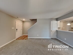 105 Hockey Puck Wy in Benson, NC - Building Photo - Building Photo