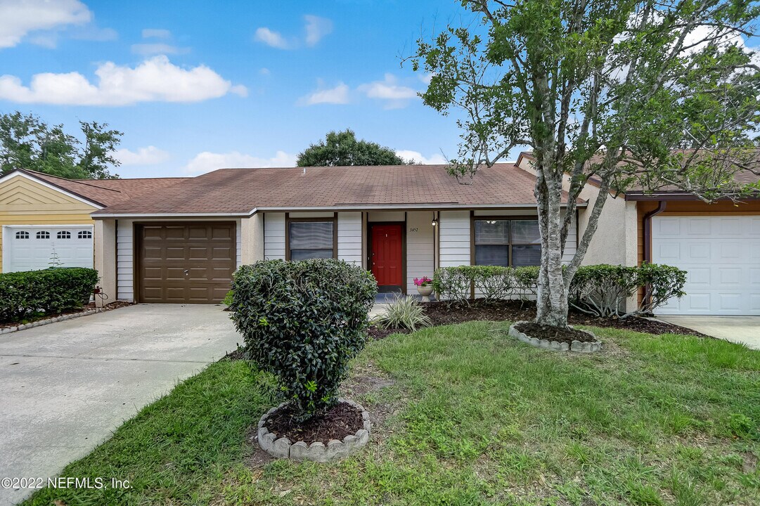 3452 Donzi Way E in Jacksonville, FL - Building Photo