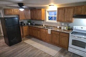 159 Auburn St in Manchester, NH - Building Photo - Building Photo