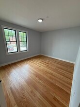 8 Ford St in Boston, MA - Building Photo - Building Photo