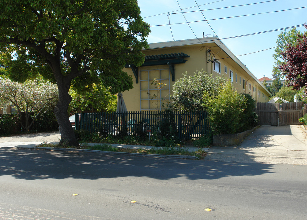 232 S Humboldt St in San Mateo, CA - Building Photo