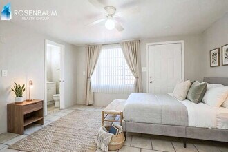 302 W Flores St, Unit 3 in Tucson, AZ - Foto de edificio - Building Photo