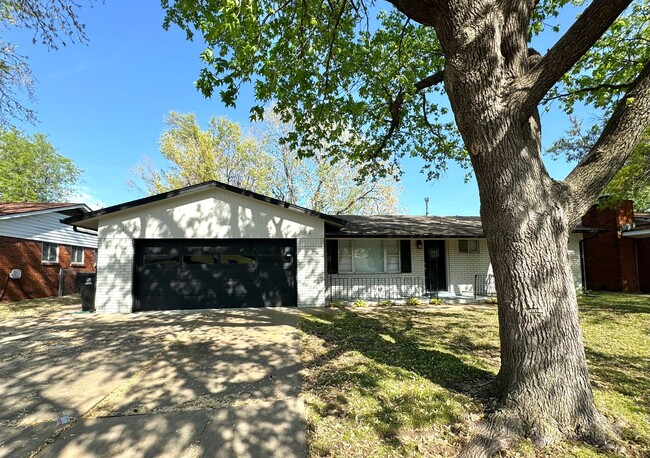 property at 1105 N Fern Ave