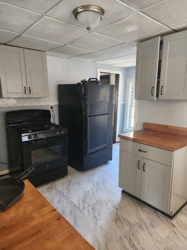 25 Blandford Stage Rd-Unit -2n floor in Russell, MA - Building Photo - Building Photo