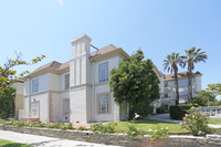 355 S McCarty Dr in Beverly Hills, CA - Foto de edificio - Building Photo