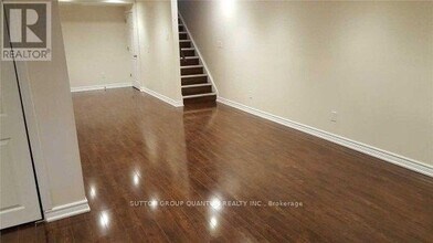 5193 Nestling Grove in Mississauga, ON - Building Photo - Building Photo