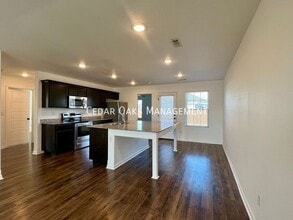 806 Granite Cir SW in Gravette, AR - Building Photo - Building Photo