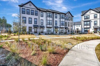 236 Somerset Acrs Dr in Summerville, SC - Building Photo - Building Photo