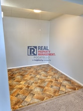 1921 Monte Vista Dr in Pocatello, ID - Building Photo - Building Photo