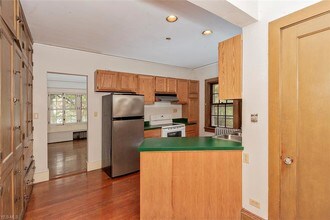 285 Corning Dr in Bratenahl, OH - Building Photo - Building Photo