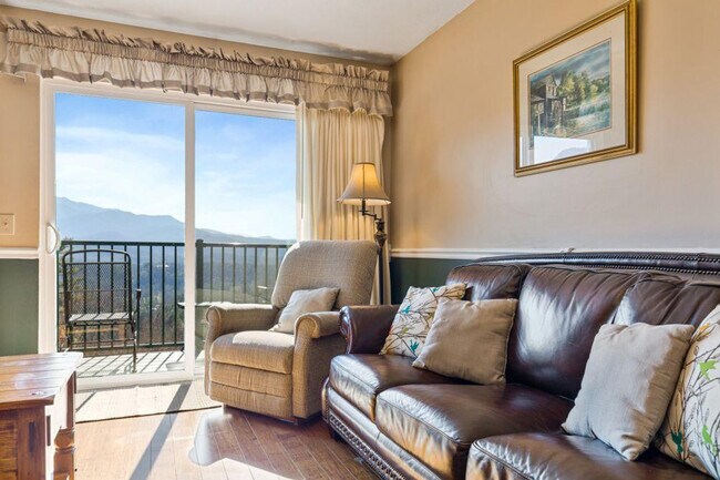 3710 Weber Rd in Gatlinburg, TN - Building Photo - Building Photo