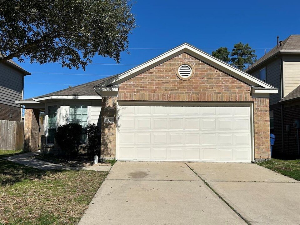 29399 Forest Floor Ln in Spring, TX - Building Photo