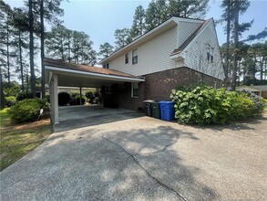 470 Lennox Dr in Fayetteville, NC - Building Photo - Building Photo
