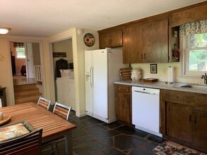 1692 Timberlake Dr in Lynchburg, VA - Building Photo - Building Photo