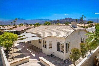 45160 Debbie Dr in La Quinta, CA - Building Photo - Building Photo