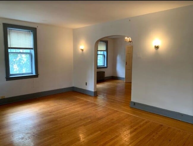 102 Edgewood Ave in New Haven, CT - Building Photo - Building Photo