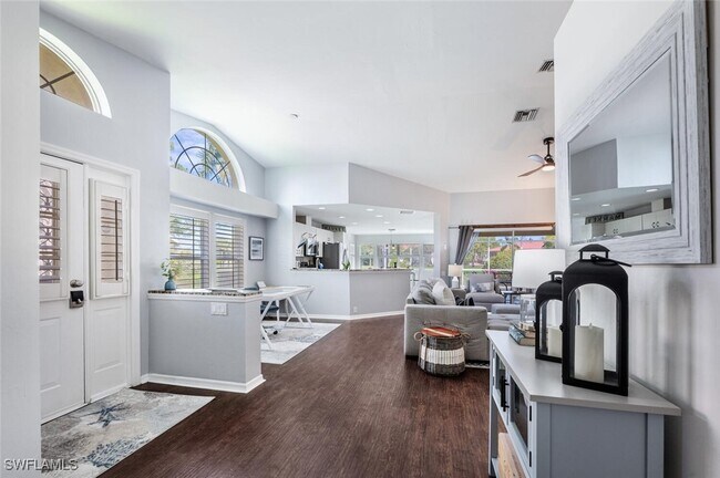 641 St Andrews Blvd in Naples, FL - Foto de edificio - Building Photo
