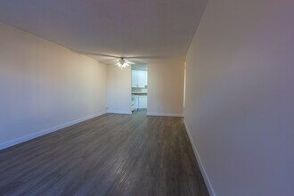 The David Thompson in Edmonton, AB - Building Photo - Building Photo