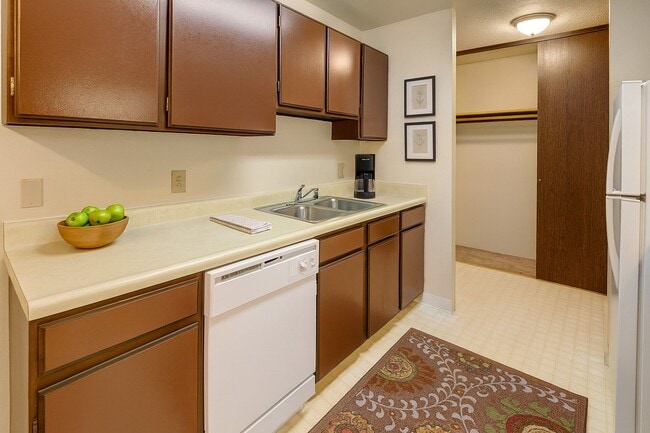 Taiga in Anchorage, AK - Building Photo - Building Photo