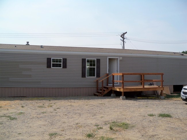 property at 2034 Hillner Ln