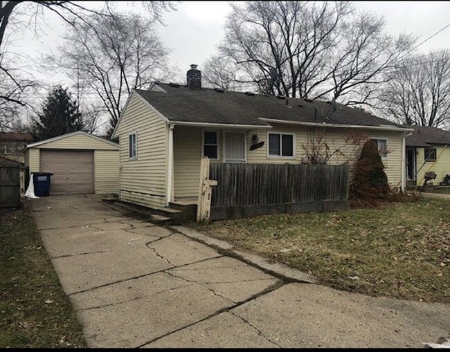 32759 Missaukee Ct in Westland, MI - Building Photo - Building Photo