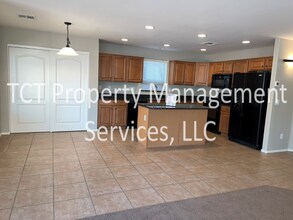 38086 N Bonnie Ln in San Tan Valley, AZ - Building Photo - Building Photo