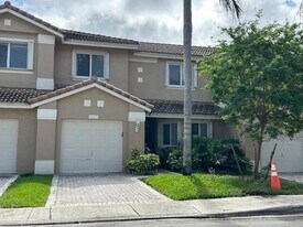 1113 SW 158th Ave in Pembroke Pines, FL - Building Photo