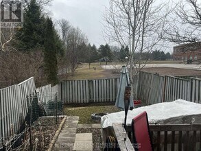 79 Cashel Ct in Aurora, ON - Building Photo - Building Photo