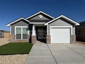 8328 24th St in Lubbock, TX - Building Photo