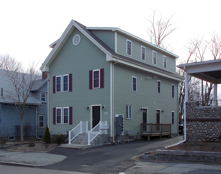 40 Winthrop St in Taunton, MA - Building Photo