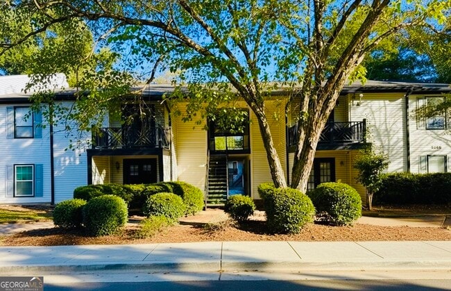 3595 Woodbriar Cir