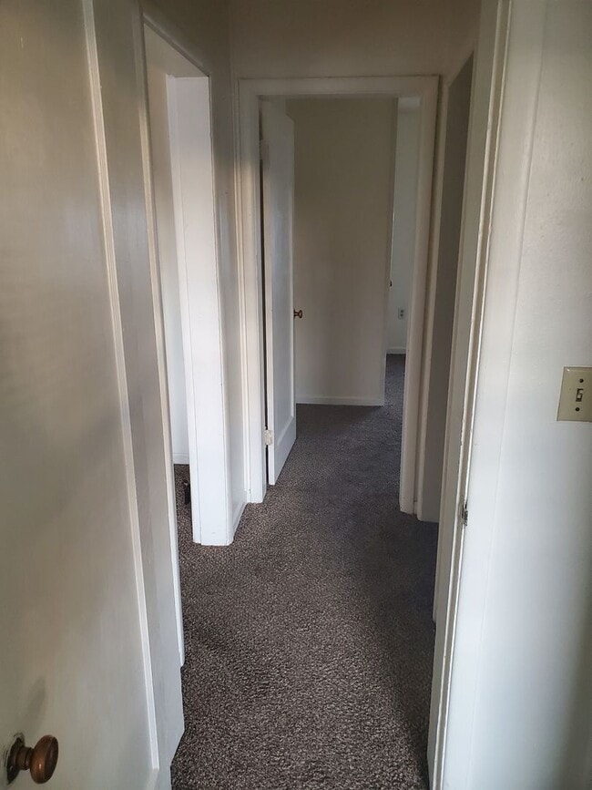 1206 SW Frazer Ave in Pendleton, OR - Foto de edificio - Building Photo