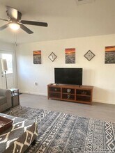 515 Lew Pass in San Antonio, TX - Building Photo - Building Photo