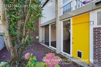 11525 Hickory Cluster in Reston, VA - Building Photo - Building Photo