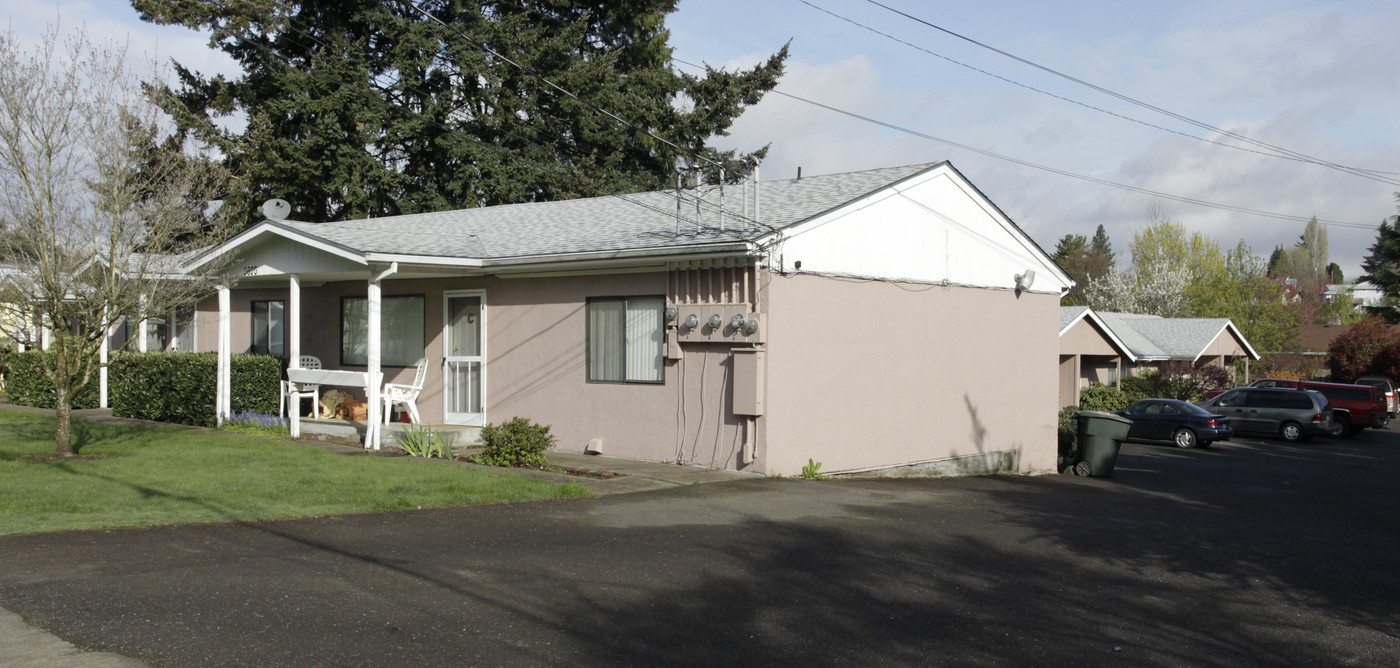 3600 NE 54th St in Vancouver, WA - Building Photo