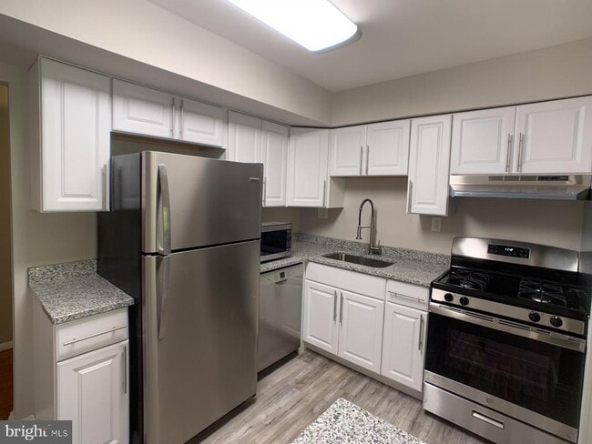 property at 1811 Snow Meadow Ln