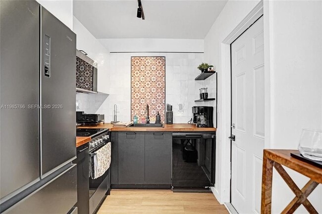 property at 754 NE 40th St