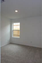 5122 Red Drum Dr in Baytown, TX - Building Photo - Building Photo