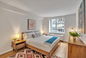120 W 21st St in New York, NY - Building Photo - Building Photo