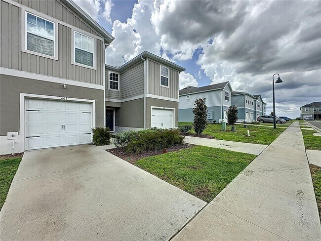 409 Sedgewick Dr in Davenport, FL - Building Photo - Building Photo