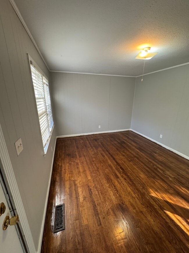 2810 18th Ave in Northport, AL - Building Photo - Building Photo