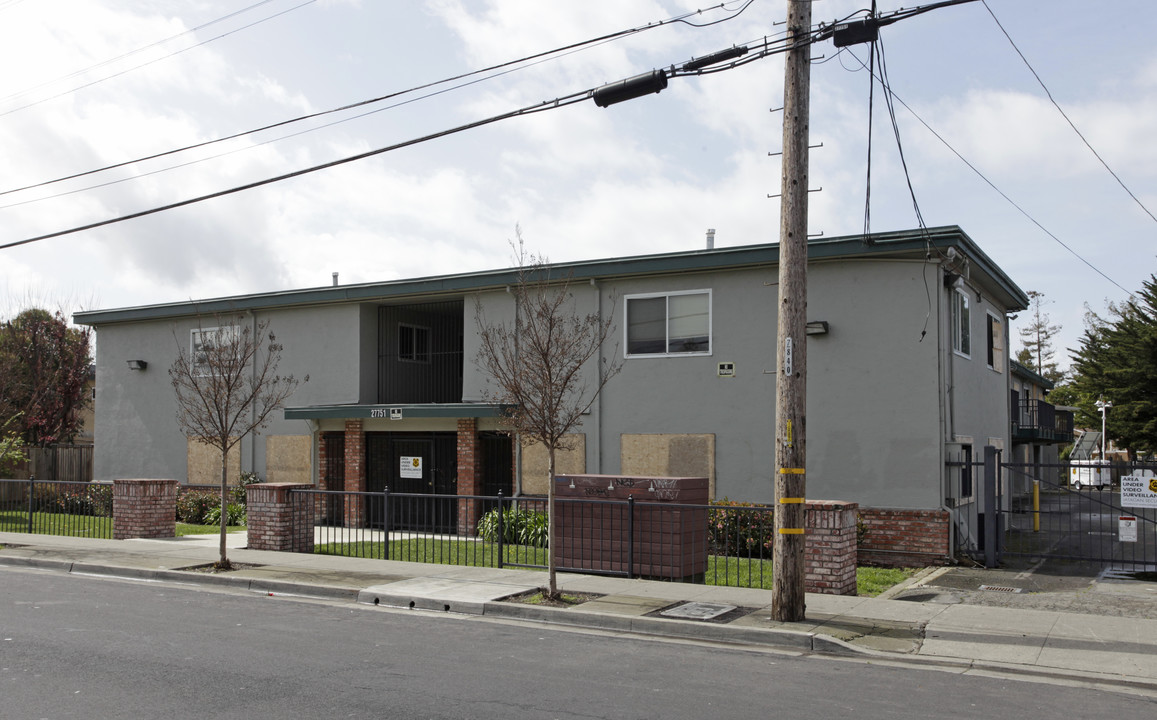 27751 Leidig Ct in Hayward, CA - Foto de edificio